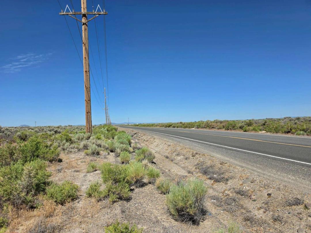 20 Acres, Paved Road, Electricity Close
