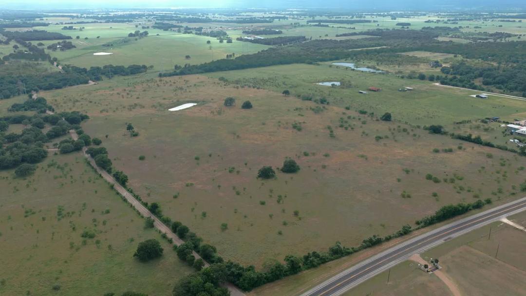 62 Acres of Versatile Land in Hill County, Texas