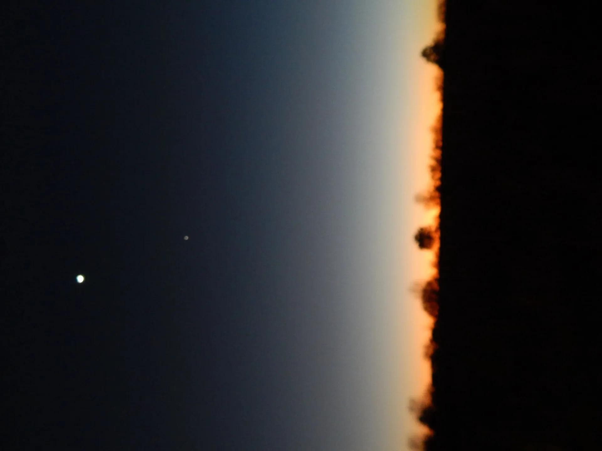 20741077-25