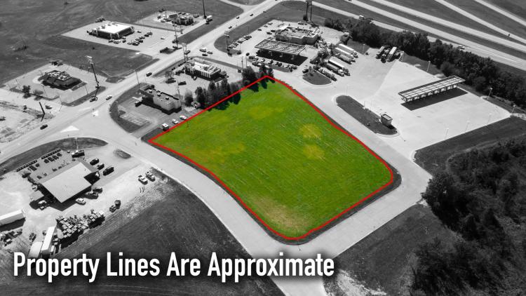 Commercial lot in prime location