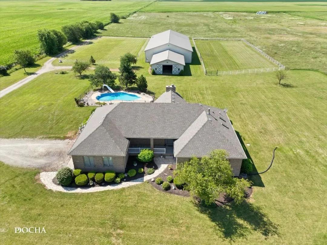 10 Acre Equestrian Estate!