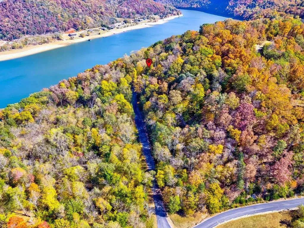 1 Acre Building Lot in Cherokee Lake Subdivision