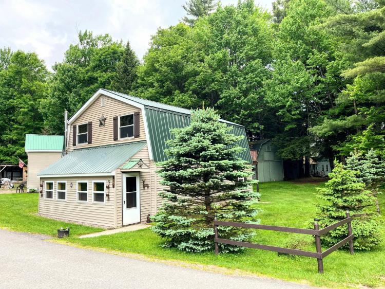 Cozy 4 Season 2 Bedroom 1 Bath Home Windfall NY