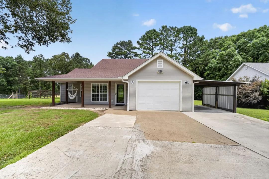 Updated 3 Bed, 2 Bath Home in Arkadelphia AR | Homes for Sale Under $225K