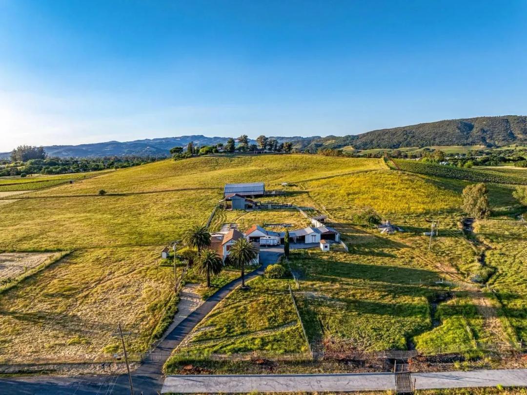 Sonoma Countryside Home