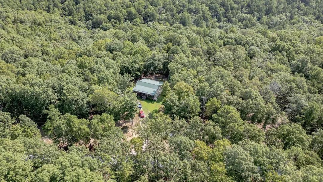 County Living on 10.98 Acres Near the Big Piney River