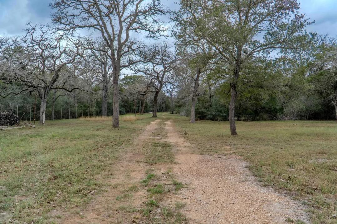 7555 Silvermine Rd, Harwood - 9.996 Acres