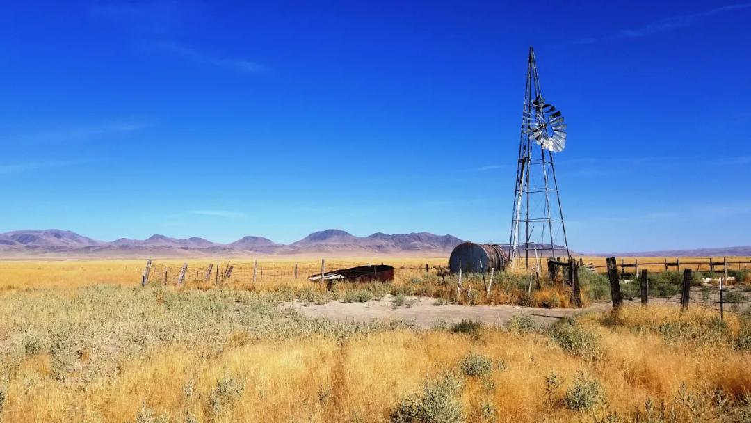 Peace and Quiet * Nevada mini-ranch * 16 miles North of IH80