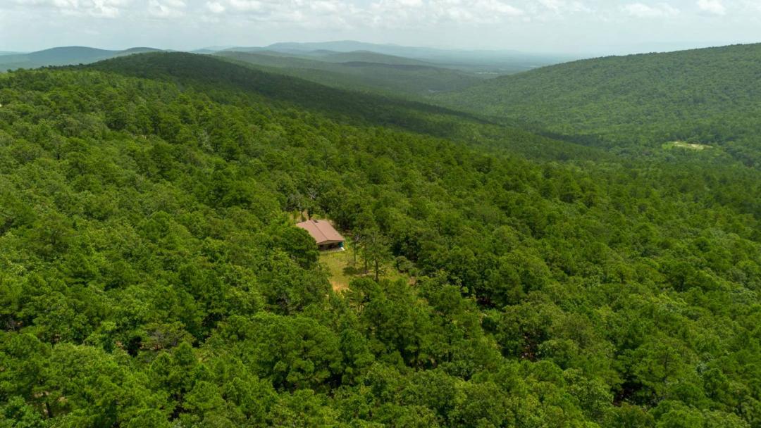 80-Acre Off-Grid Mountain Basecamp Near Talihina