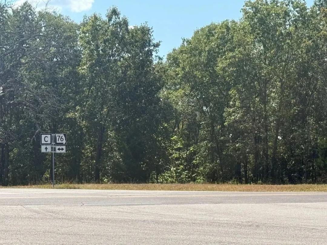 151 +/-  Acres in the Missouri Ozarks – No Restrictions & Highway Frontage!