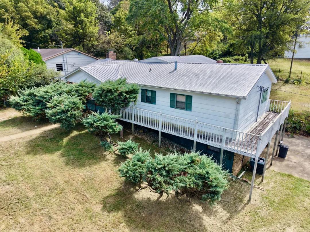 Charming Home with Versatile Living