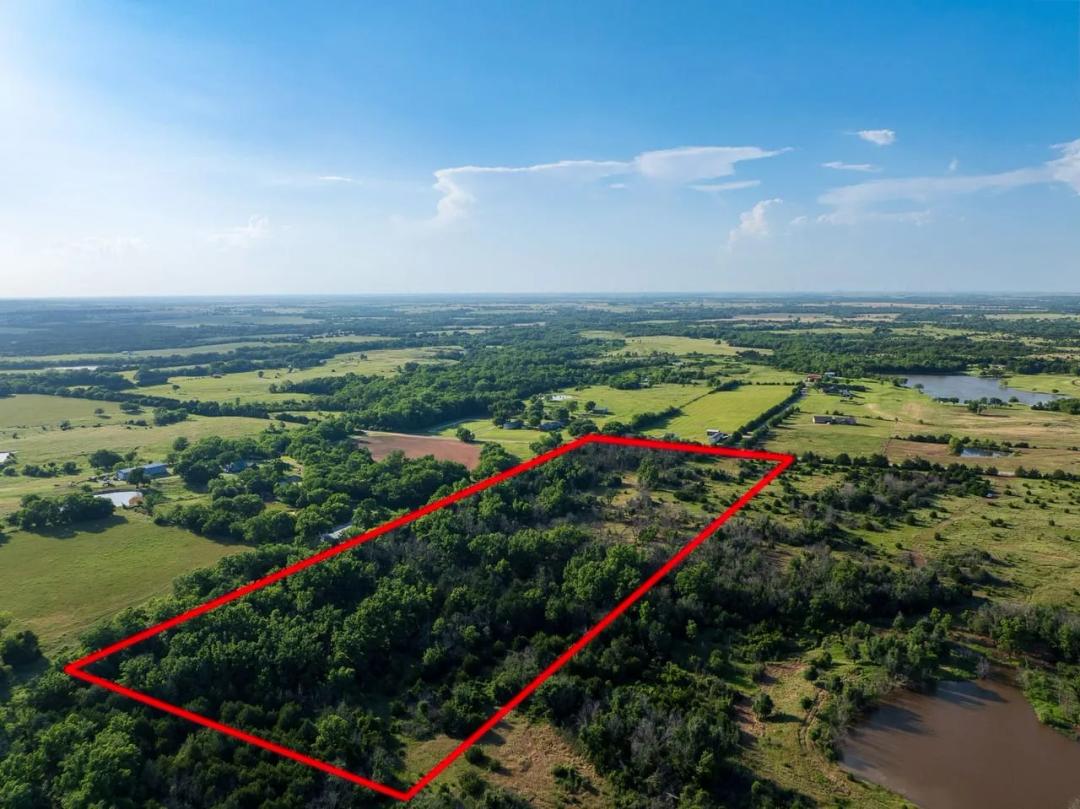 1 E Lone Chimney Road Glencoe, OK 74032