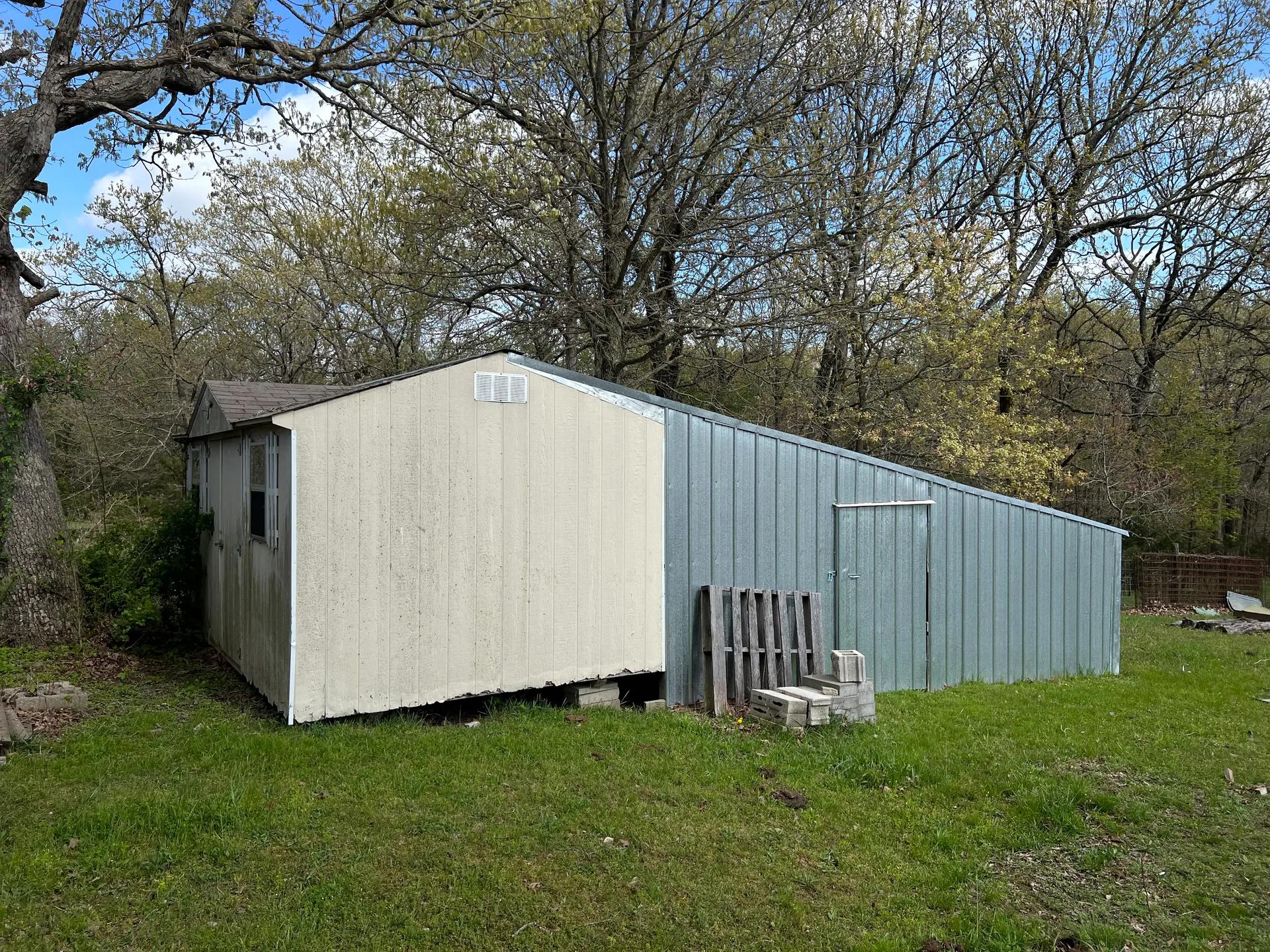 23044676-44