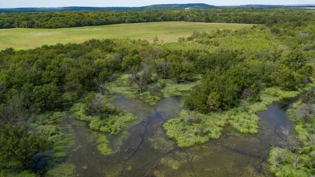 190 acres Vacant Land in Washington County, OK