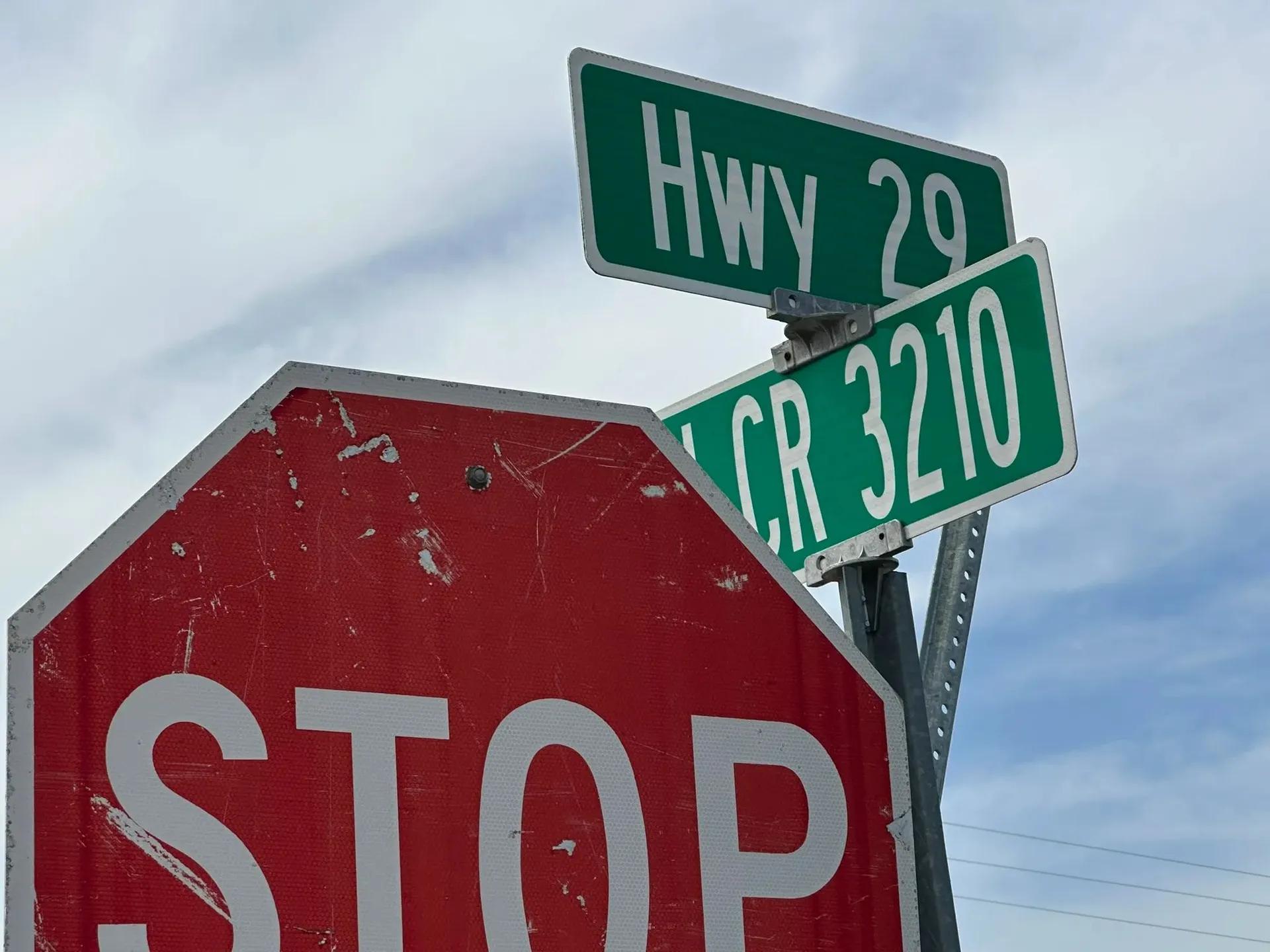 23278569-9