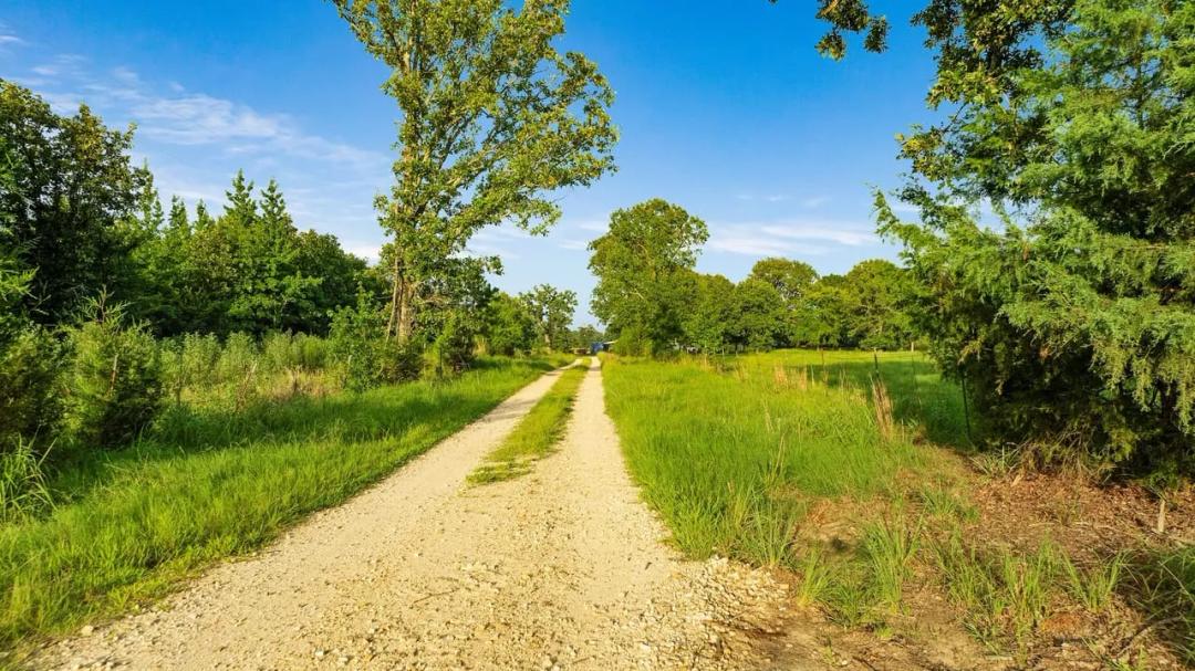 24.99 ACRES READY TO BUILD YOUR DREAM HOME