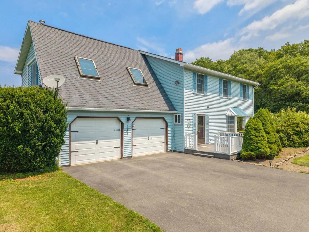 3 Bedrooms2.5 Bathroom on 5.85 Acres at 213 Loft Road