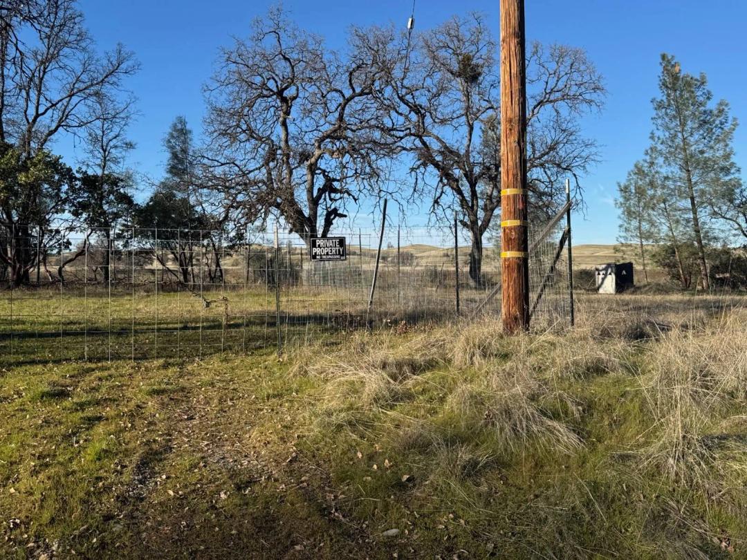 1.19 Acres at 16240 Rancho Tehama Rd