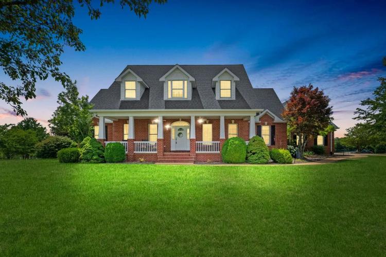 850 AJ Farm Ln.