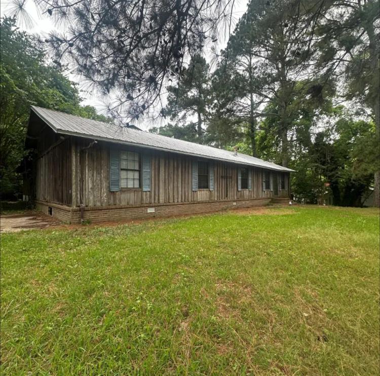 Investment Property in Yazoo County at 840 Ridge Road in Yazoo City, MS