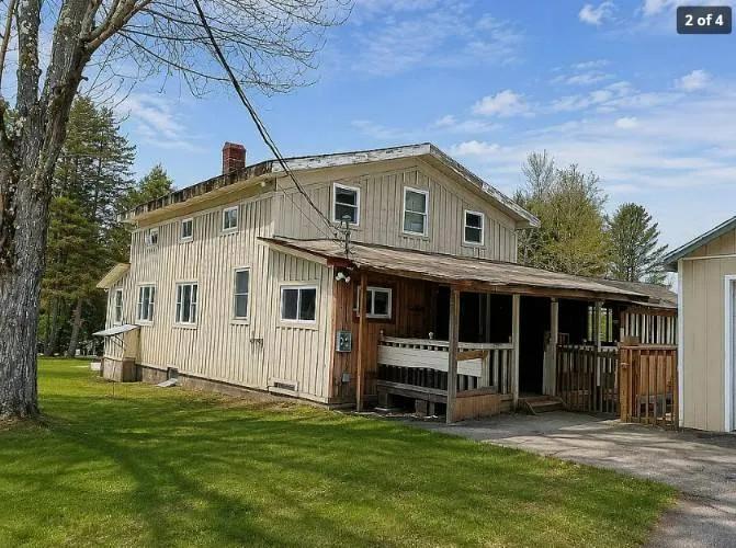 6 Bedrooms3 Bathroom on 2.20 Acres at 85 Foster Rd