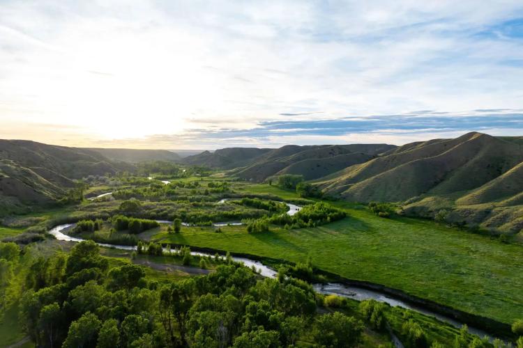 807-Acre Highwood Creek Haven in Chouteau County, MT for Sale