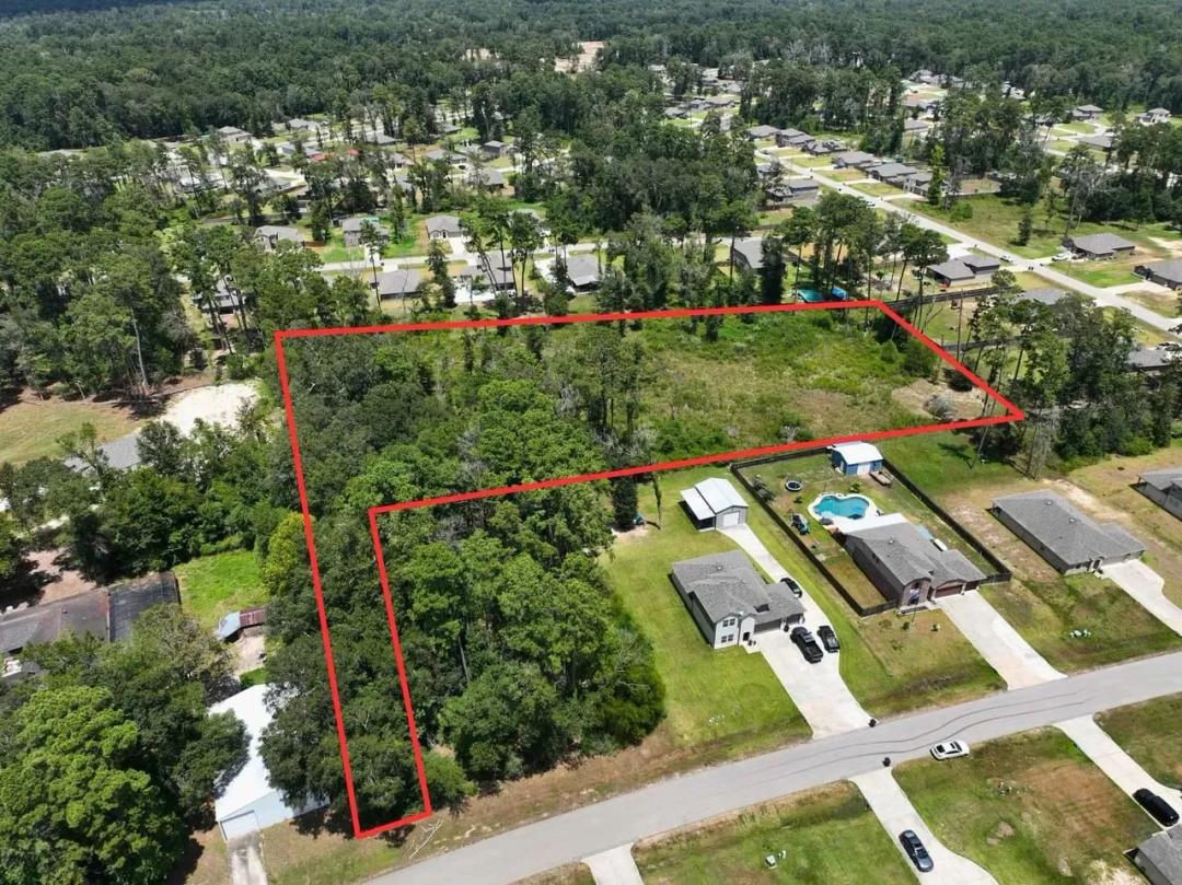 3 Acres | S. Colosseum Court | Roman Forest