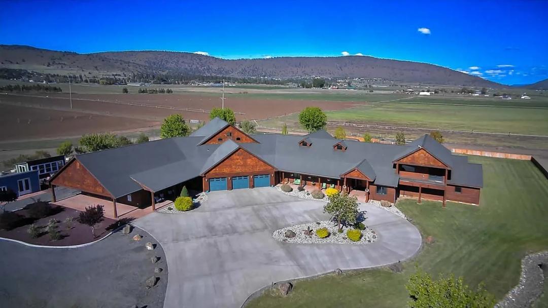 4975 Chilly Valley Lane
