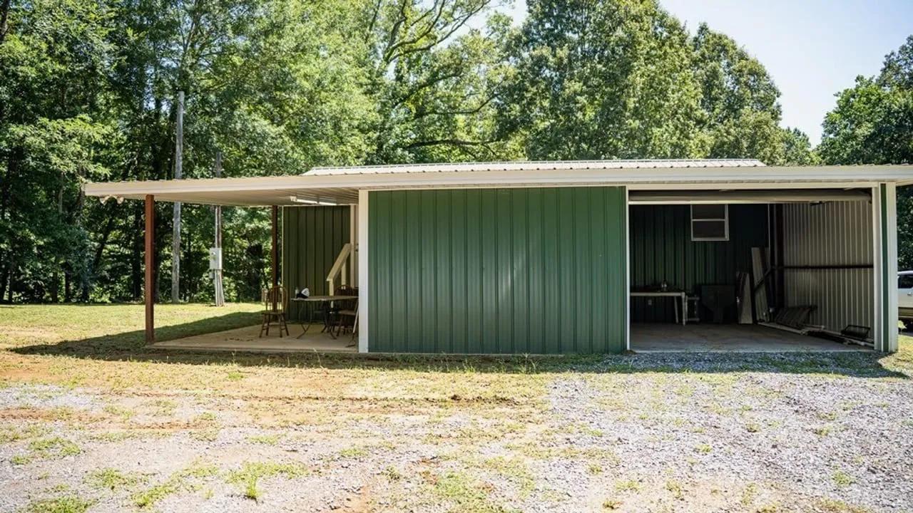 25779674-24
