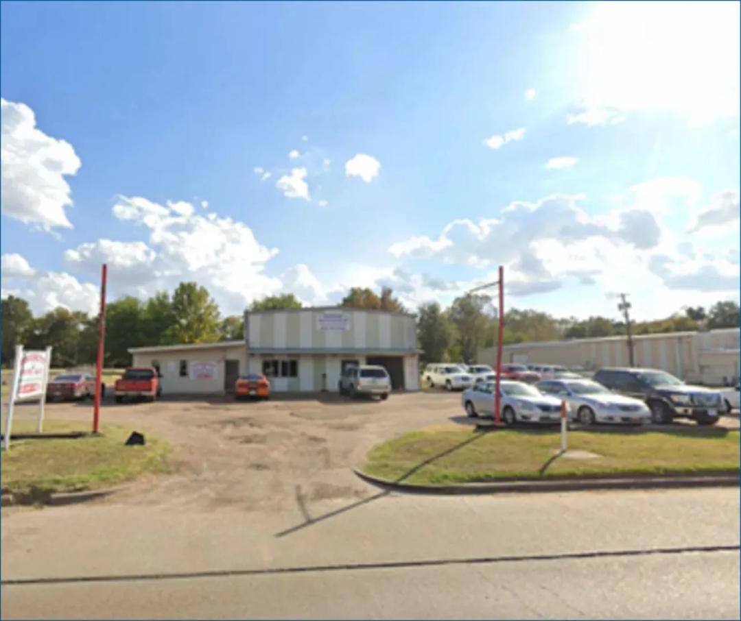 Commercial Property in Sunflower County at 225 Highway 82 W in Indianola, MS