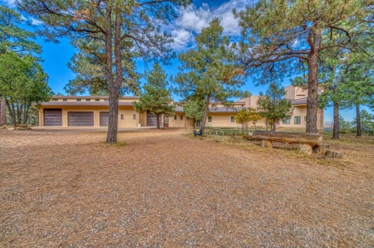 D81 Santa Fe Trail Ranch with 4,500 sq ft home