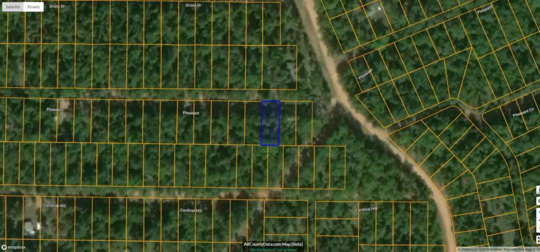2 adjoining lots * Power at road * Mobiles modulars site builds ok