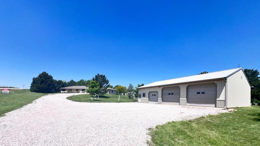 20 Lakeview Heights., Brule, NE
