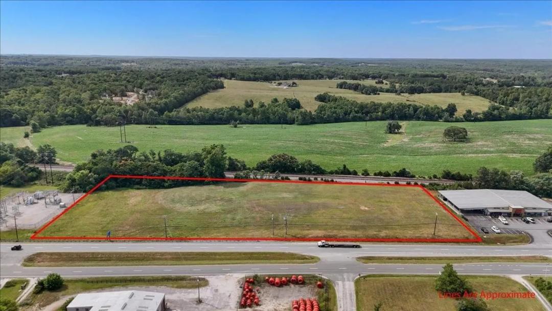 4 Acres Zoned B1 on Rt 460 | High Visibility in Appomattox County