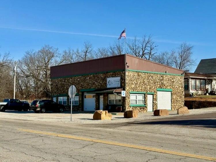Great Location and Well Know Automotive Repair Business, Owner Retiring. Howell County