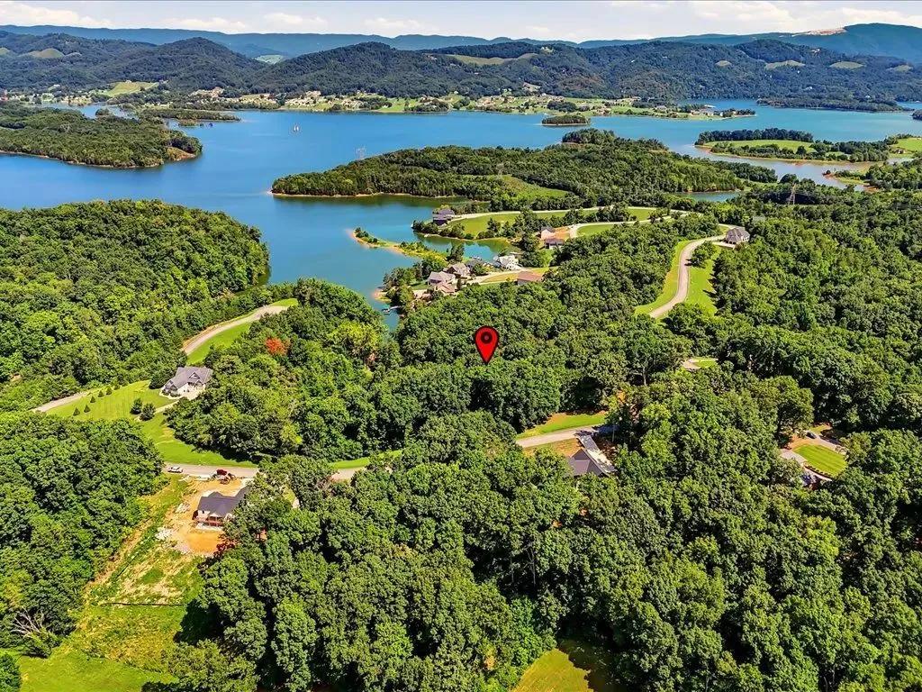 3 Lots with Cherokee Lake Access and Boat Slip