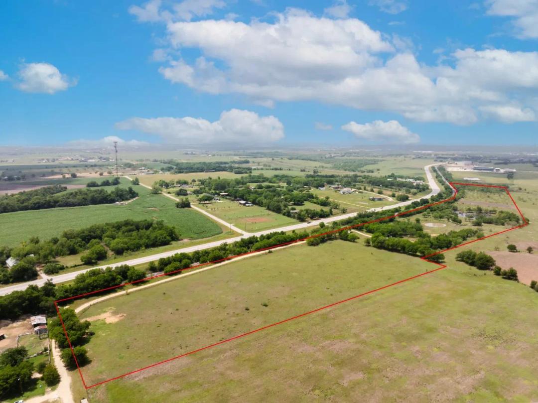 Highway Frontage- Development Ready- Taylor, TX 