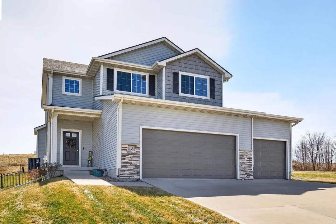 Listing #19139 - Norwalk, IA