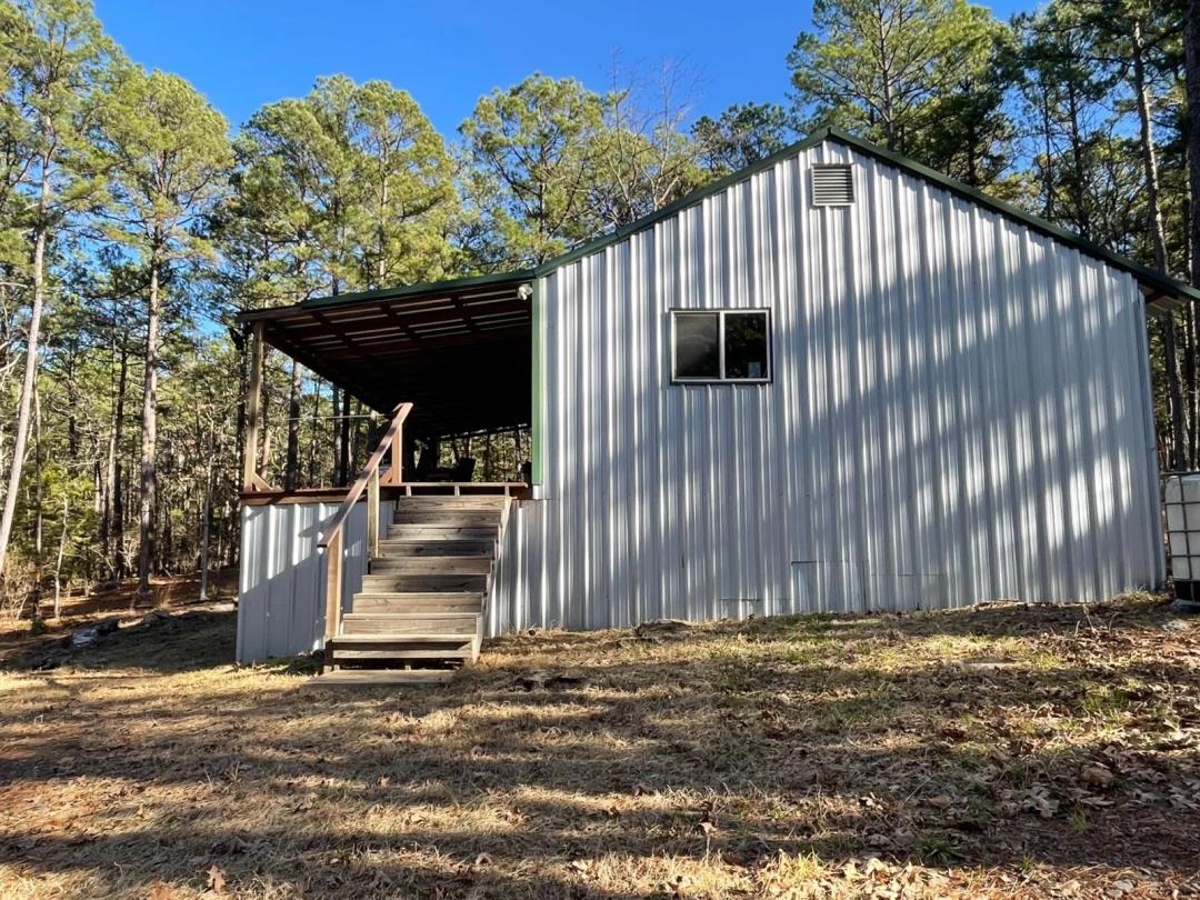 2 Bedrooms2 Bathroom on 2.50 Acres at 5-H Parrish Trail