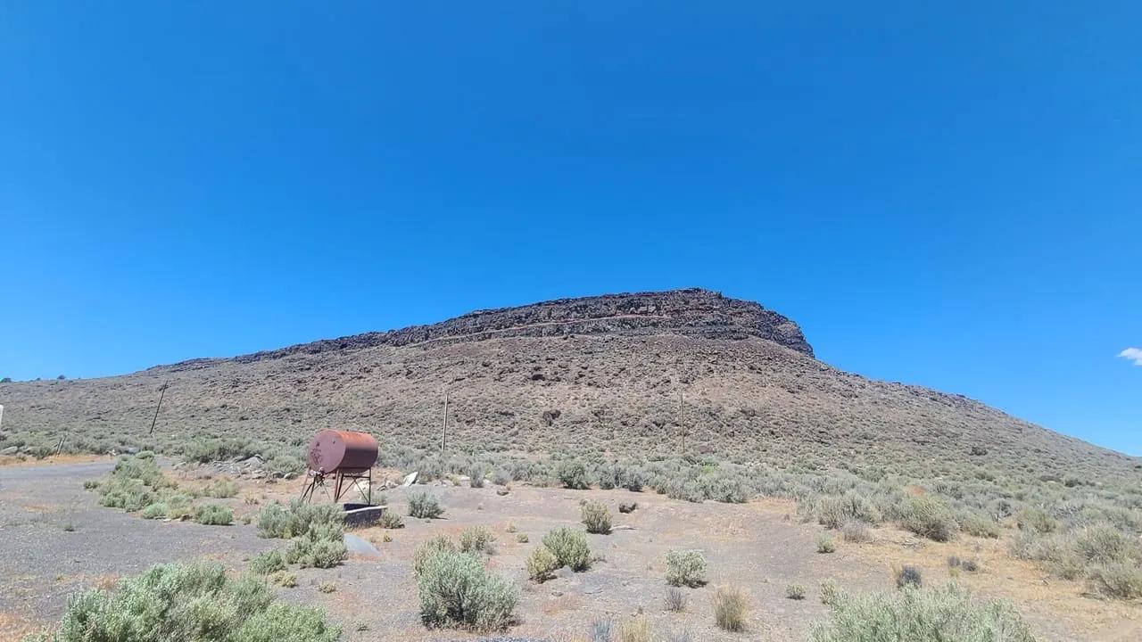 28147234-3