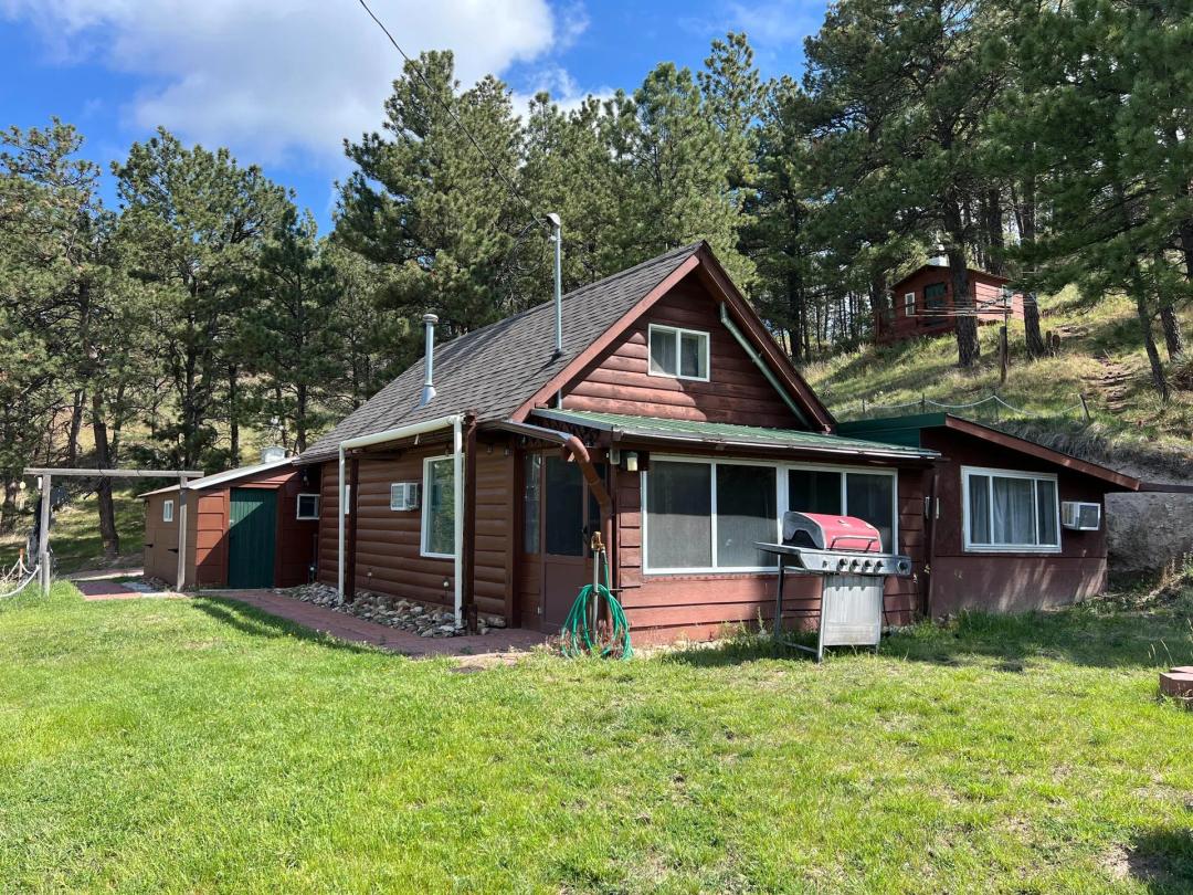 35 Whispering Pines, Chadron, NE