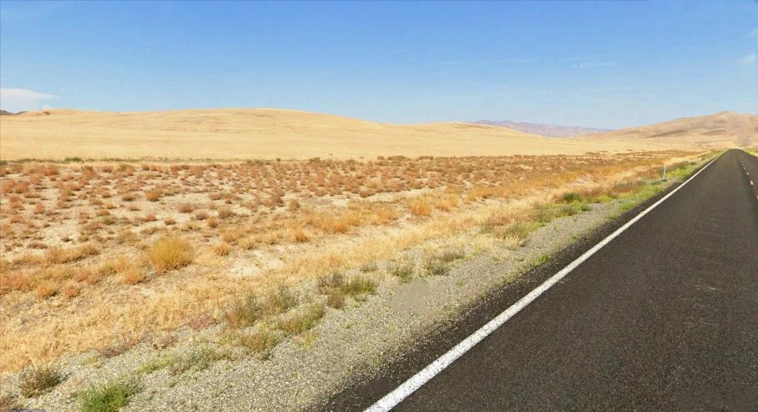 Nearly 10 Acres on HWY 400 - Pershing County - Highway Frontage