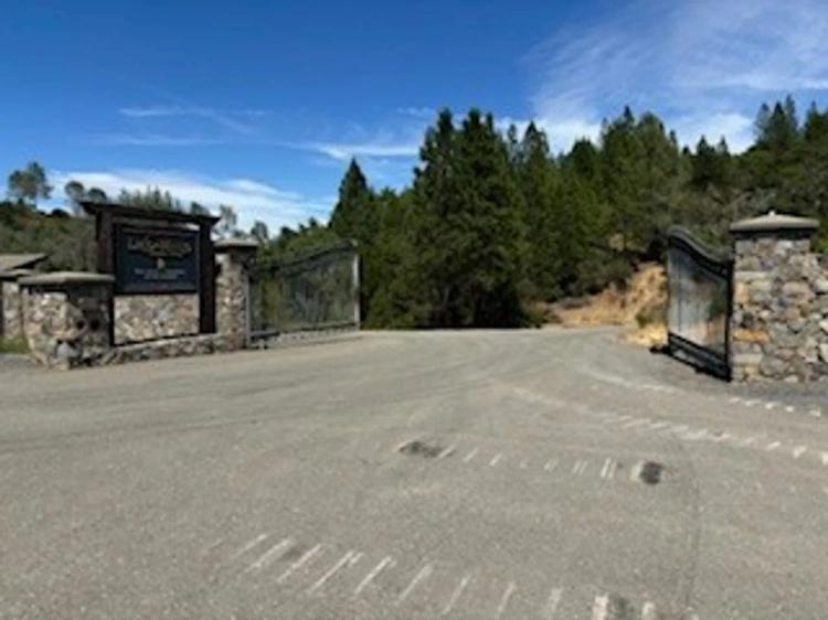 Lake Sonoma Ranch & Workshop