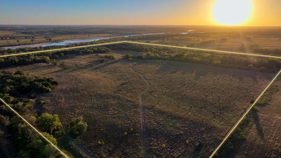 LOST CREEK RANCH – 158± ACRES & MINERALS IN PERKINS, OK