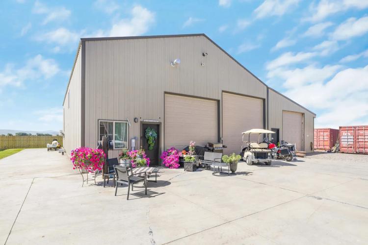 Idaho Shopdominium on Subdividable Acreage