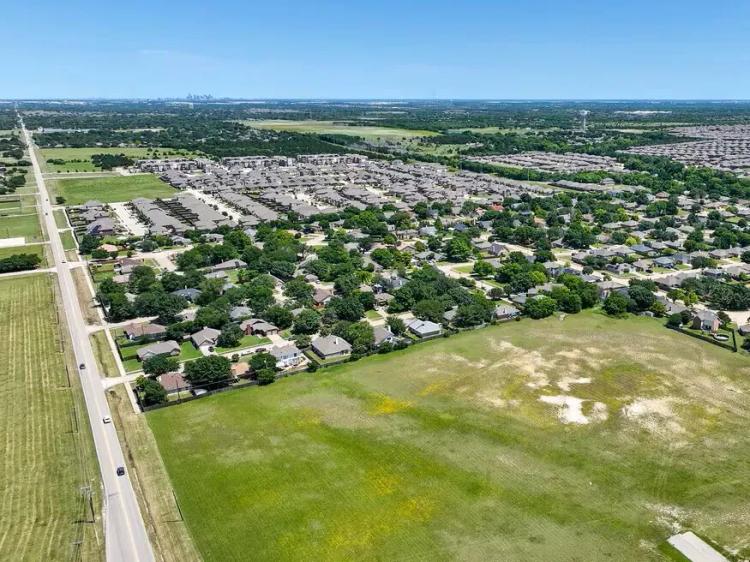2 Acres with Paved Road Access Palmer, TX – Mobile Homes Allowed