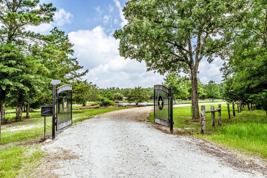 96B John Kay Road, 100 Acres +/- with Custom Home