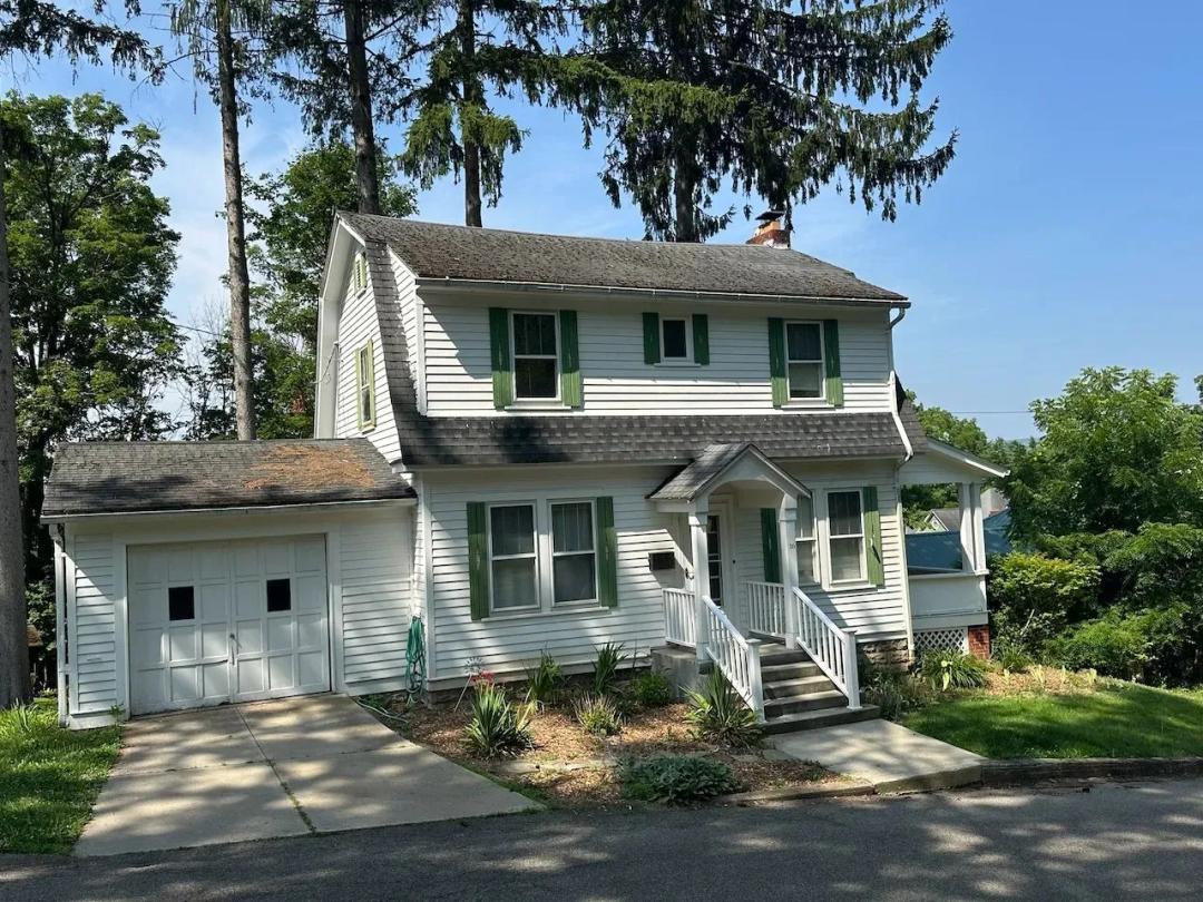 House with Garage in Wellsville NY 16 Lee Place