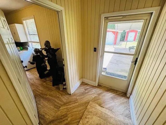 29661792-33