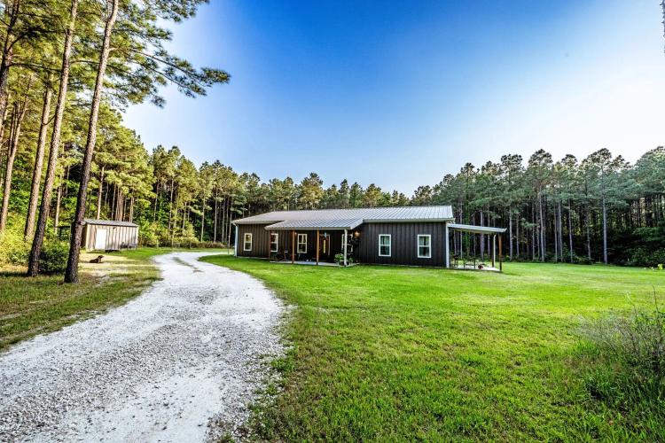 2400sf Custom Home on 3.12 Acres